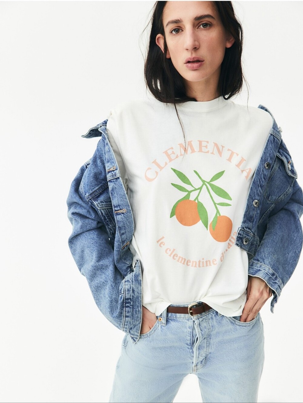 H & M Printed T-shirt - CLEMENTIA - M ( EUC)